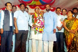 Congress has defeated the country | काँग्रेसने देशाचे वाटोळे केले Congress has defeated the country | काँग्रेसने देशाचे वाटोळे केले