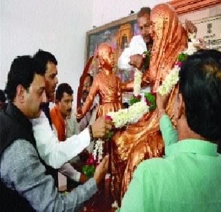 Governance friendly about Maratha reservation | मराठा आरक्षणाबाबत शासन अनुकूल Governance friendly about Maratha reservation | मराठा आरक्षणाबाबत शासन अनुकूल