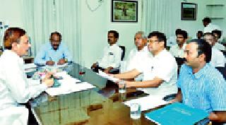 Tadoba forest guard, weapler deprived of one-time salary | ताडोबातील वनरक्षक, वनपाल एकस्तर वेतनापासून वंचित Tadoba forest guard, weapler deprived of one-time salary | ताडोबातील वनरक्षक, वनपाल एकस्तर वेतनापासून वंचित