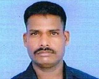 Shaheed Hanumantappa's wife has expressed desire to recruit the girl in the army | शहीद हनुमंतप्पा यांच्या पत्नीने मुलीला लष्करात भर्ती करण्याची इच्छा केली व्यक्त