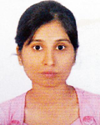 The bus driver crushed the young woman | बसचालकाने तरुणीला चिरडले