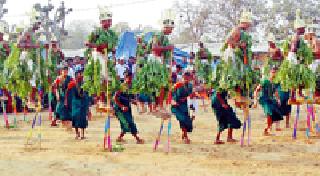 Tribal Dance: | आदिवासी नृत्य : Tribal Dance: | आदिवासी नृत्य :