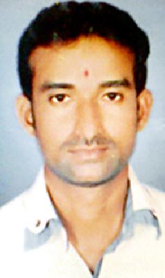 Khairi youth 'huge' Bharari | खैरीतील युवकाची ‘विशाल’ भरारी Khairi youth 'huge' Bharari | खैरीतील युवकाची ‘विशाल’ भरारी