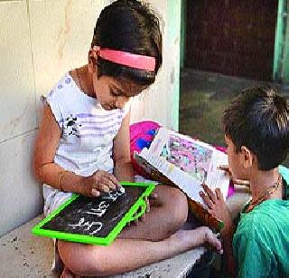 The government has not given official official language | सरकार दरबारी राजभाषा दीनच The government has not given official official language | सरकार दरबारी राजभाषा दीनच