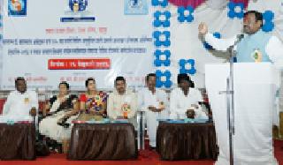 Spend government schemes to the common man | शासनाच्या योजना सामान्यांपर्यंत पोहोचवा