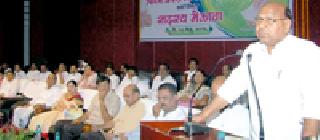 Apply Swaminathan commission to prevent suicides by farmers | शेतकरी आत्महत्या रोखण्याकरिता स्वामीनाथन आयोग लागू करा