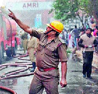 The Fire Protection Center does not have the right to inspect the building | इमारत तपासणीचा अधिकार अग्निशमन केंद्रप्रमुखांना नाही