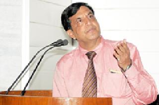 The need to increase the capacity of science for humanity | मानवहितासाठी विज्ञानाची क्षमता वाढविण्याची गरज