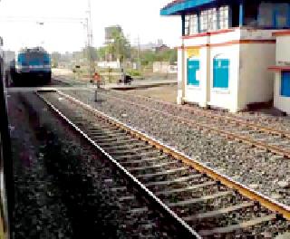 Pulagawa pumpkin in railway budget | रेल्वे बजेटमध्ये पुलगावला भोपळा Pulagawa pumpkin in railway budget | रेल्वे बजेटमध्ये पुलगावला भोपळा