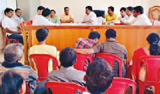 Start the work in urban areas | शहरी भागात रोहयोची कामे सुरू करा