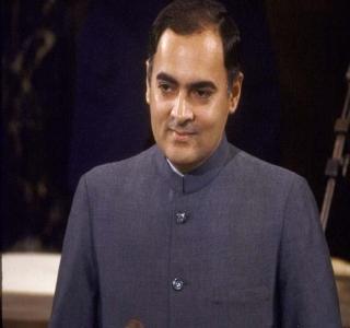 Tamil Nadu government ready to leave Rajiv Gandhi killers | राजीव गांधींच्या मारेक-यांना सोडण्यासाठी तामिळनाडू सरकारची तयारी Tamil Nadu government ready to leave Rajiv Gandhi killers | राजीव गांधींच्या मारेक-यांना सोडण्यासाठी तामिळनाडू सरकारची तयारी
