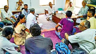 To support the agitation in Nagpur, take a walk on foot in Wardha, | नागपूर येथील आंदोलनाच्या समर्थनार्थ वर्धेत पदयात्रा तर सेलूत धरणे To support the agitation in Nagpur, take a walk on foot in Wardha, | नागपूर येथील आंदोलनाच्या समर्थनार्थ वर्धेत पदयात्रा तर सेलूत धरणे