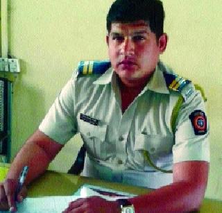 Police saved lives! | पोलिसांनी वाचवला जीव !