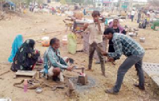 Vaginal and Condensed Wound: | पोटतिडिक अन् घणाचे घाव :