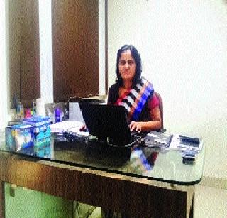 LED light given by LED | एलईडीने दिला नवा प्रकाश LED light given by LED | एलईडीने दिला नवा प्रकाश