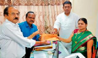 2,527 people 'currency' of 14 crores | २,५२७ लोकांना १४ कोटींची 'मुद्रा'