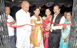 Increase the milk production in the district | जिल्ह्यात दुधाचे उत्पादन वाढवा