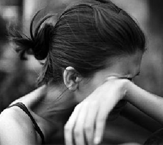 Special room in the hotel to cry for women | महिलांना रडण्यासाठी हॉटेलमध्ये विशेष खोली Special room in the hotel to cry for women | महिलांना रडण्यासाठी हॉटेलमध्ये विशेष खोली