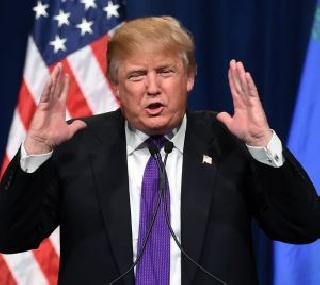 America has become a poor country - Donald Trump | अमेरिका हा दरिद्री देश झाला आहे - डोनाल्ड ट्रम्प America has become a poor country - Donald Trump | अमेरिका हा दरिद्री देश झाला आहे - डोनाल्ड ट्रम्प