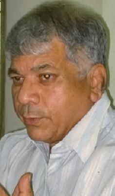 Political parties | राजकीय पक्षांना संपविण्याचा डाव