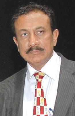 Akshyakumar Kale received Sahitya Akademi Award | अक्षयकुमार काळे यांना साहित्य अकादमी पुरस्कार