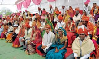 112 Happy Birthday of the couple: | ११२ जोडप्यांचे शुभमंगल : 112 Happy Birthday of the couple: | ११२ जोडप्यांचे शुभमंगल :