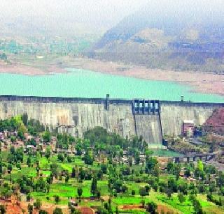 Suspending decision to release water from the chicken | कुकडीतून पाणी सोडण्याच्या निर्णयाला स्थगिती