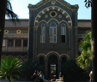 Letters to the police to take action against students of Ferguson College faculty | फर्ग्यूसन कॉलेजच्या प्राध्यापकांचं विद्यार्थ्यांवर कारवाईसाठी पोलिसांना पत्र Letters to the police to take action against students of Ferguson College faculty | फर्ग्यूसन कॉलेजच्या प्राध्यापकांचं विद्यार्थ्यांवर कारवाईसाठी पोलिसांना पत्र