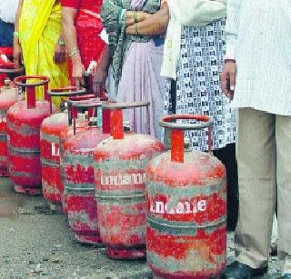 Preparing to cancel the gas subsidy of the rich | श्रीमंतांचे गॅस अनुदान रद्द करण्याची तयारी सुरू Preparing to cancel the gas subsidy of the rich | श्रीमंतांचे गॅस अनुदान रद्द करण्याची तयारी सुरू