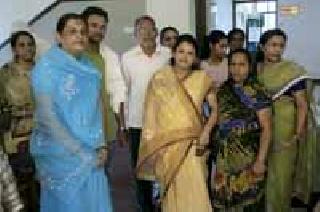 Yucca Dadagiri in Rangari Galli | रंगारी गल्लीत युवकाची दादागिरी Yucca Dadagiri in Rangari Galli | रंगारी गल्लीत युवकाची दादागिरी