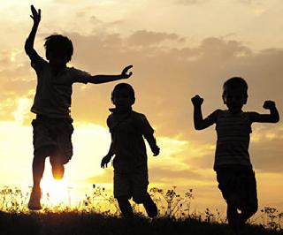 To be less friends, it is smart to have the characteristic | कमी मित्र असणे हुशार असण्याचं लक्षण To be less friends, it is smart to have the characteristic | कमी मित्र असणे हुशार असण्याचं लक्षण