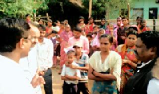 They were not able to run fast | त्या आगीपुढे त्यांचे काहीच चालत नव्हते