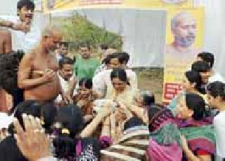 Acharya 108 Witudsagar Maharaj in Gondiya | आचार्य १०८ विशुद्धसागर महाराज गोंदियात