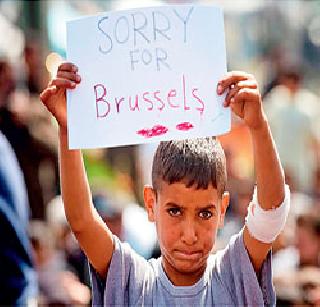 It is wrong to limit the rights of citizens | नागरिकांच्या हक्कांना मर्यादा घालणे चुकीचे It is wrong to limit the rights of citizens | नागरिकांच्या हक्कांना मर्यादा घालणे चुकीचे