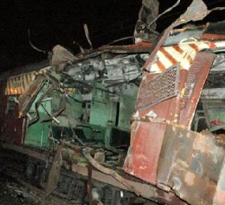 2002 Mumbai blasts case: 10 people convicted, three acquitted | २००२ मुंबई बाँबस्फोट प्रकरण : १० जण दोषी, तिघांची निर्दोष सुटका 2002 Mumbai blasts case: 10 people convicted, three acquitted | २००२ मुंबई बाँबस्फोट प्रकरण : १० जण दोषी, तिघांची निर्दोष सुटका