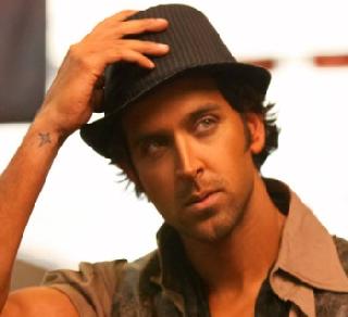 Legal notices by Hrithik Roshan on 'Pope' objectionable tweet | 'पोप'बद्दलच्या आक्षेपार्ह ट्विटवरून हृतिक रोशनला लीगल नोटीस Legal notices by Hrithik Roshan on 'Pope' objectionable tweet | 'पोप'बद्दलच्या आक्षेपार्ह ट्विटवरून हृतिक रोशनला लीगल नोटीस