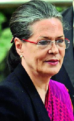 The attention of Vidarbhaas in Sonia and Rahul Gandhi's meeting | सोनिया व राहुल गांधींच्या सभेकडे विदर्भवाद्यांचे लक्ष