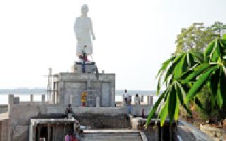 Due to the Vivekananda memorial, Nagpur is full of glory | विवेकानंद स्मारकामुळे नागपूरच्या वैभवात भर