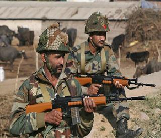 The allegations of Pakistan's Cholantyudi, Pathankot attack are being organized by India | पाकिस्तानची कोलांटीउडी, पठाणकोट हल्ल्याचा कट भारतानेच रचल्याचा आरोप The allegations of Pakistan's Cholantyudi, Pathankot attack are being organized by India | पाकिस्तानची कोलांटीउडी, पठाणकोट हल्ल्याचा कट भारतानेच रचल्याचा आरोप