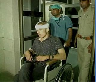 Foreigners Attack in Rajasthan | राजस्थानमध्ये परदेशी दांपत्यावर हल्ला Foreigners Attack in Rajasthan | राजस्थानमध्ये परदेशी दांपत्यावर हल्ला