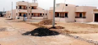 Residency stopped the transfer of the building | निवासस्थान इमारतीचे हस्तांतरण रखडले