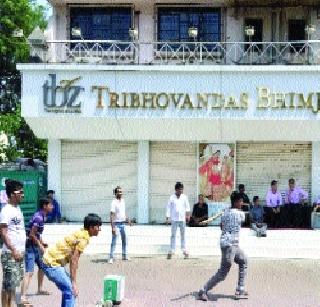 Buddha's intentions were knocked down by goldsmiths | बड्यांचे इरादे संपकरी सराफांनी हाणून पाडले