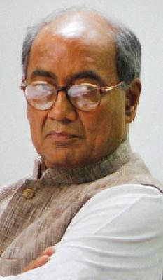 BJP's vandalism in the name of Babasaheb Jayanti | बाबासाहेबांच्या जयंतीच्या नावावर भाजपाची भंपकबाजी