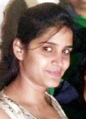 Accidentally finished whole family | अपघाताने संपविले अख्खे कुटुंब Accidentally finished whole family | अपघाताने संपविले अख्खे कुटुंब