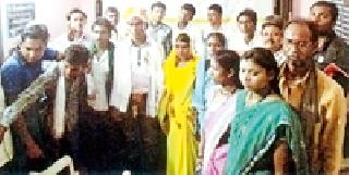 Love lovers in collaboration with the non-communal committee | तंटामुक्त समितीच्या सहकार्याने प्रेमीयुगुलाने थाटला संसार