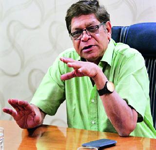 The first bell for the theater | नाट्यसंमेलनासाठी पहिली घंटा