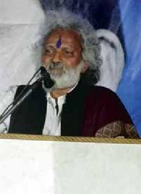 If you interfere in the Constitution of India, cut your hand | भारतीय राज्यघटनेत हस्तक्षेप केल्यास हात कापू If you interfere in the Constitution of India, cut your hand | भारतीय राज्यघटनेत हस्तक्षेप केल्यास हात कापू