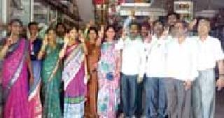 BJP-backed Rural Development Panel's flag at Ghat | घोट येथे भाजपप्रणित ग्रामविकास पॅनलचा झेंडा BJP-backed Rural Development Panel's flag at Ghat | घोट येथे भाजपप्रणित ग्रामविकास पॅनलचा झेंडा