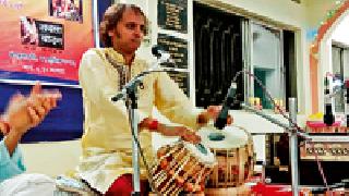 Single tabla concert | एकल तबलावादनाने रंगलेली मैफिल
