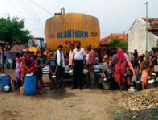 Tanker water supply ... | टँकरने पाणी पुरवठा...